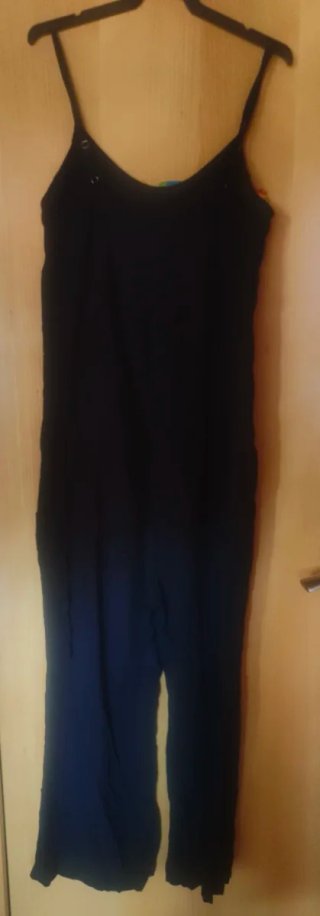 Mono negro tirantes