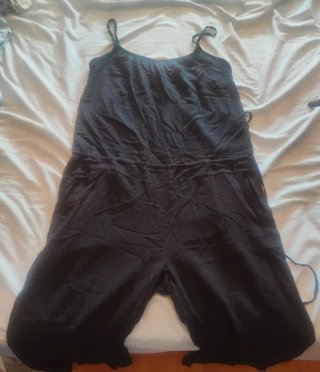 Mono negro tirantes
