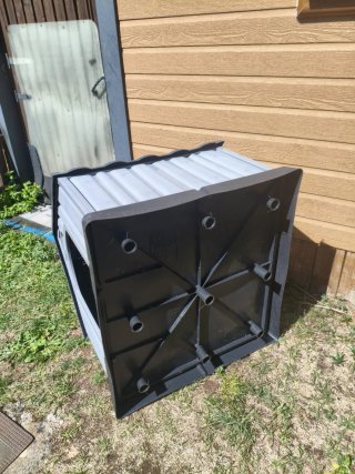 Caseta nueva para PERRO talla M. Caja original