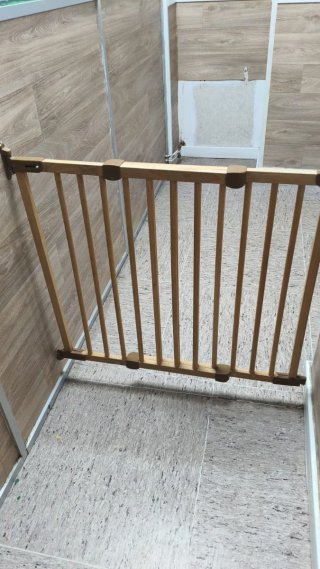 Valla de seguridad de madera