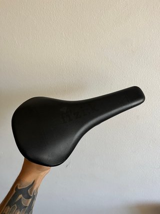 Sillín Fizik Negro