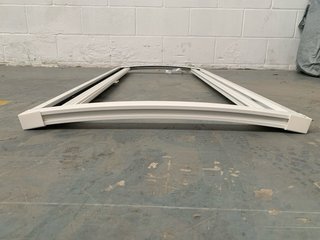 Oscurecedor curvo 121x57 para autocaravana