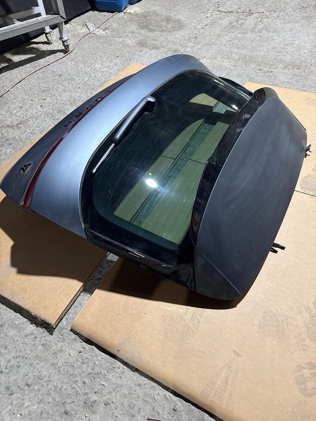 Portón Trasero Cupra Leon VZ 2025/26