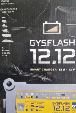 Cargador Baterías GYSFLASH 12.12 Profesional