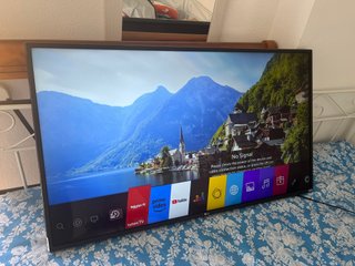 LG 49 Smart TV 4K UHD