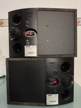 Altavoces Bose 301 serie V color negro
