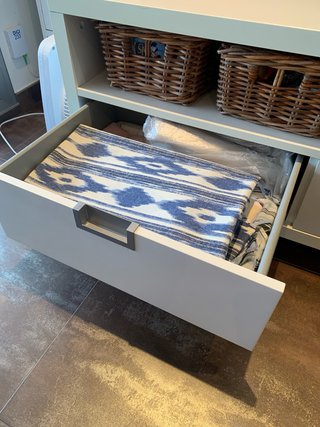Mueble TV con ruedas