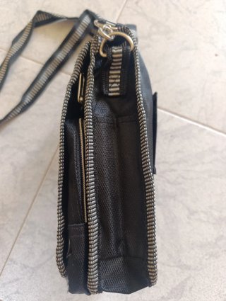 Bolso bandolera unisex BCB negro