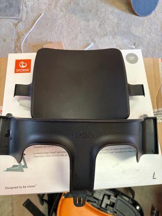 Bandeja Stokke Tripp Trapp Storm Grey y adaptador
