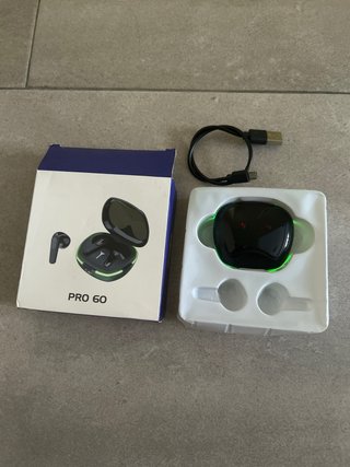 Auriculares Bluetooth Pro 60