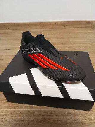 Adidas F50 Negra y Roja