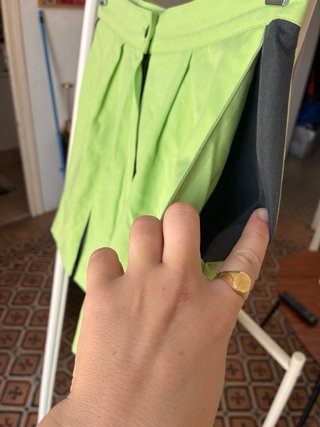 Pantalones cortos verdes y negros