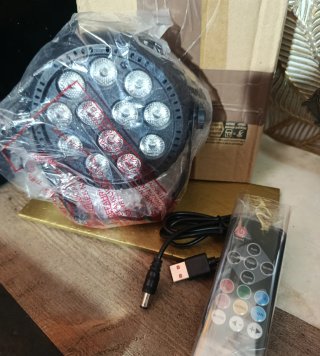 Foco Par LED RGB Disco Recargable Nuevo