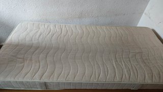 Somier y Colchón Madera y Metal