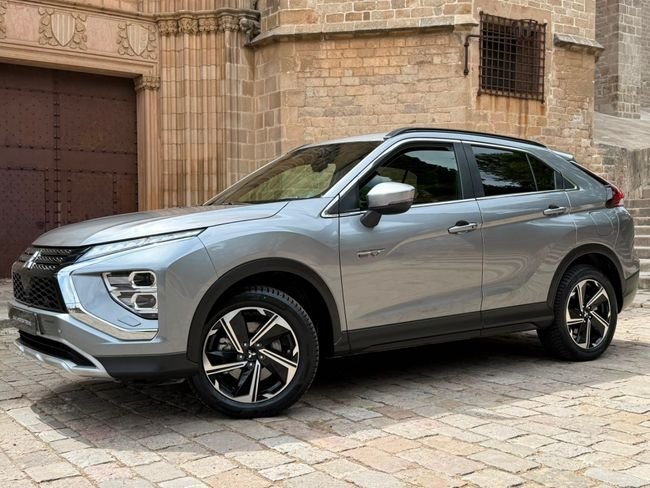 Mitsubishi Eclipse Cross PHEV Kaiteki 4WD 2024