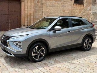 Mitsubishi Eclipse Cross PHEV Kaiteki 4WD