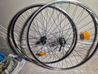 Mavic Ksyrium llantas  con dos cubiertas.NUEVAS