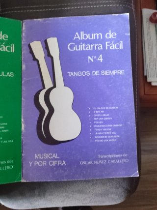 Álbumes Guitarra Fácil N°2 y N°4