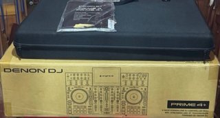 Denon DJ Prime 4 Plus Mezcladora con maleta