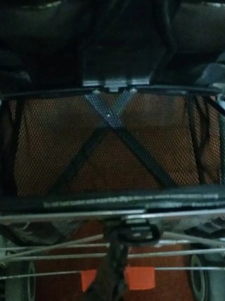 Carrito de bebé marrón y beige
