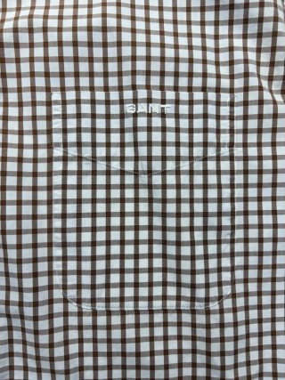 Gant Classic Short Sleeve Shirt in Checkered Beige with Retro Vibe 90s Style 010