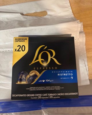 Cafetera Nespresso Essenza Mini Blanca