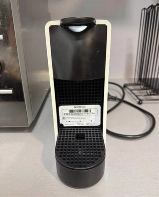Cafetera Nespresso Essenza Mini Blanca
