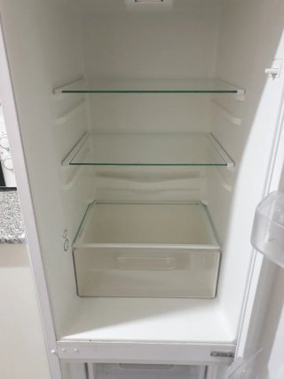 Frigorífico blanco  está en Torrevieja