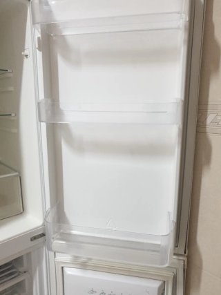 Frigorífico blanco  está en Torrevieja