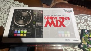 Mesa de mezclas Hercules DJControl Impulse 500