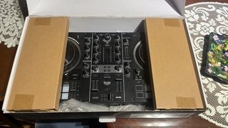 Mesa de mezclas Hercules DJControl Impulse 500