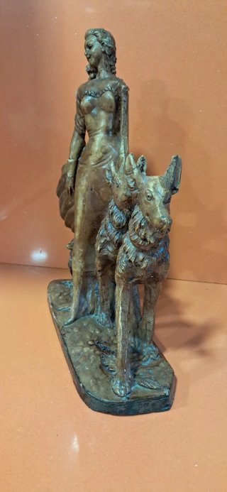 Figura Dama con Perros A.Santini