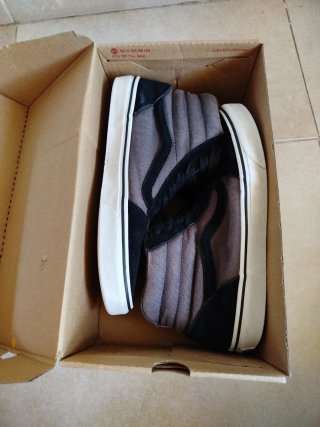 Zapatillas Vans Hi-Top Negras y Grises
