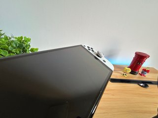 Nintendo Switch OLED con accessori
