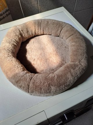 Lettino per gatti beige/marrone