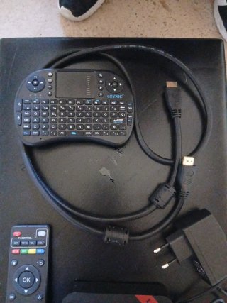 MXQ PRO 4K Leelbox TV Box + Mando + Teclado