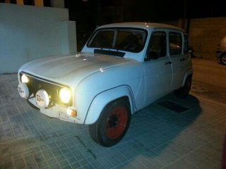 273-ALETINES RENAULT 4 TURISMO Y FURGONETA