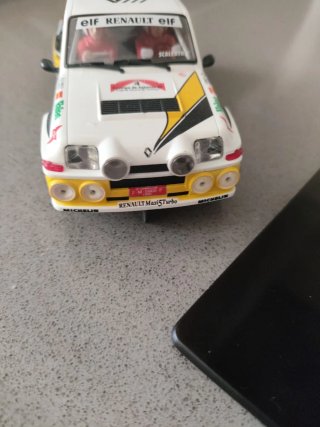 Scalextric Renault 5 Maxi Turbo Rally