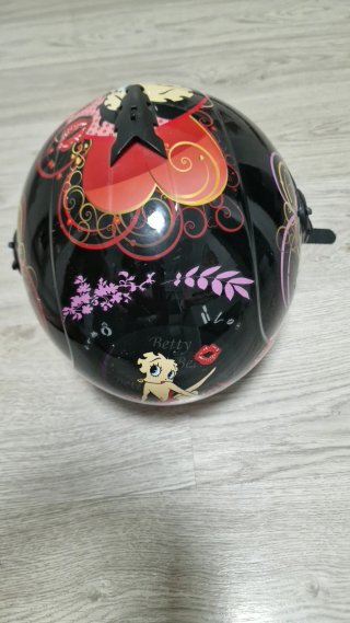 Casco Jet Shiro Betty Boop