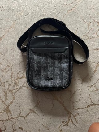 Borsello Lacoste Bianco mai usata