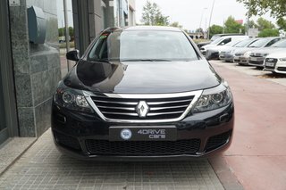 Renault Latitude Initiale V6 dCI 240cv