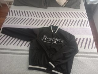 Chaqueta estilo bomber negra Brooklyn