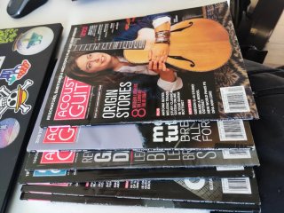 Lote de la revista 'Acoustic Guitar'