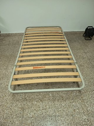Somier metálico con láminas de madera de 90 ,1,90