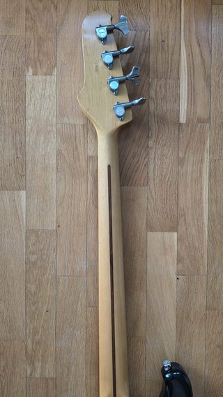 Bajo Ibanez Roadstar II RB630 + Funda Fender