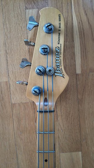 Bajo Ibanez Roadstar II RB630 + Funda Fender