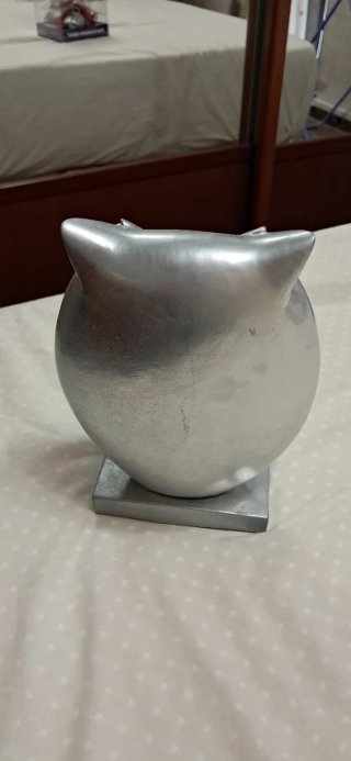 Búho decorativo plateado