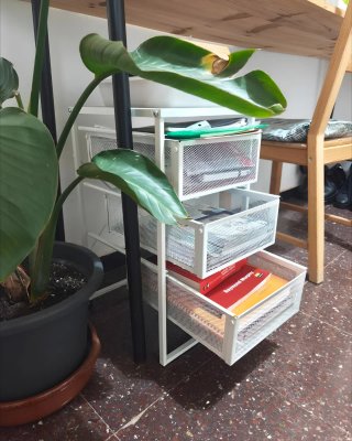 Cajonera de escritorio blanca 10€