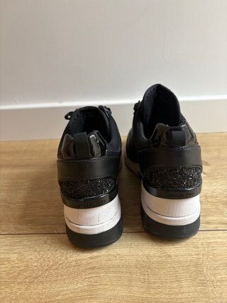 Zapatillas Michael Kors Georgie Cuña Negras