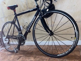 Bicicleta Cannondale R500 Negra